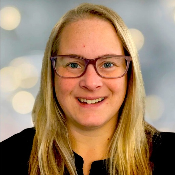 Meet your Posher, Rachel - Picture 1 of 1